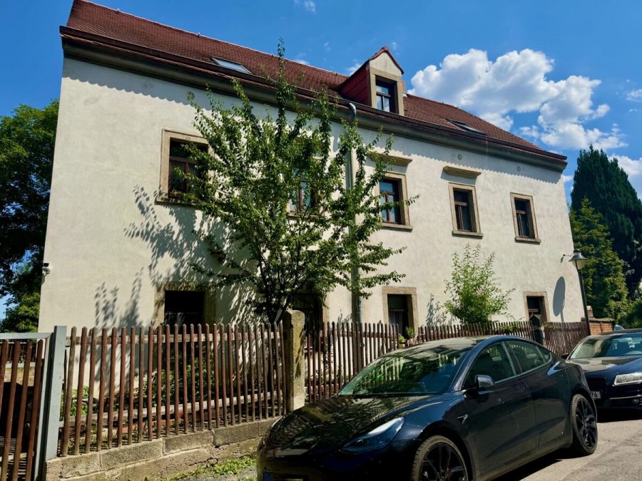 Denkmalgeschütztes Mehrfamilienfachwerkhaus-Ensemble mit Entwicklungspotenzial im Herzen von Dresden-Briesnitz!, 01157 Dresden, Mehrfamilienhaus